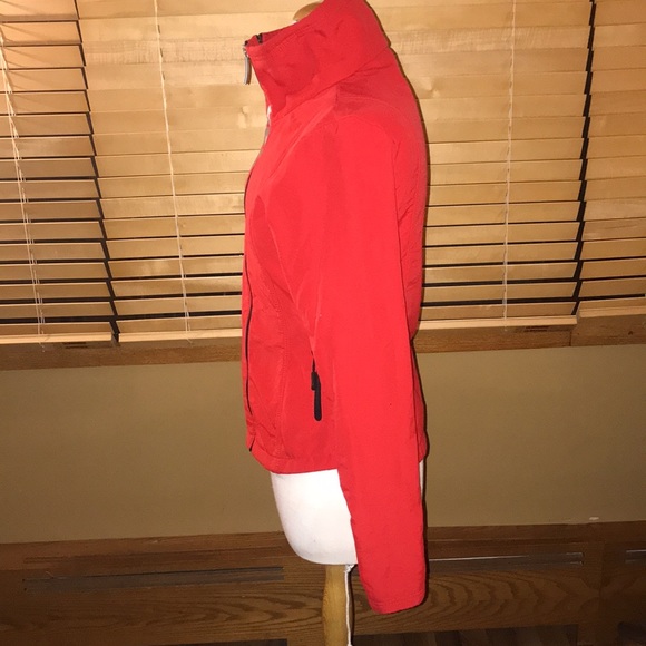 Bench jacket red size medium - Picture 4 of 9
